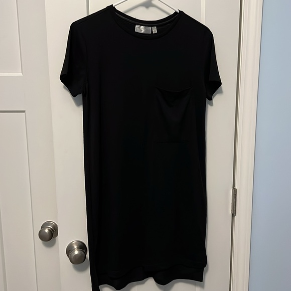 T-Shirt Dress - Picture 2 of 5